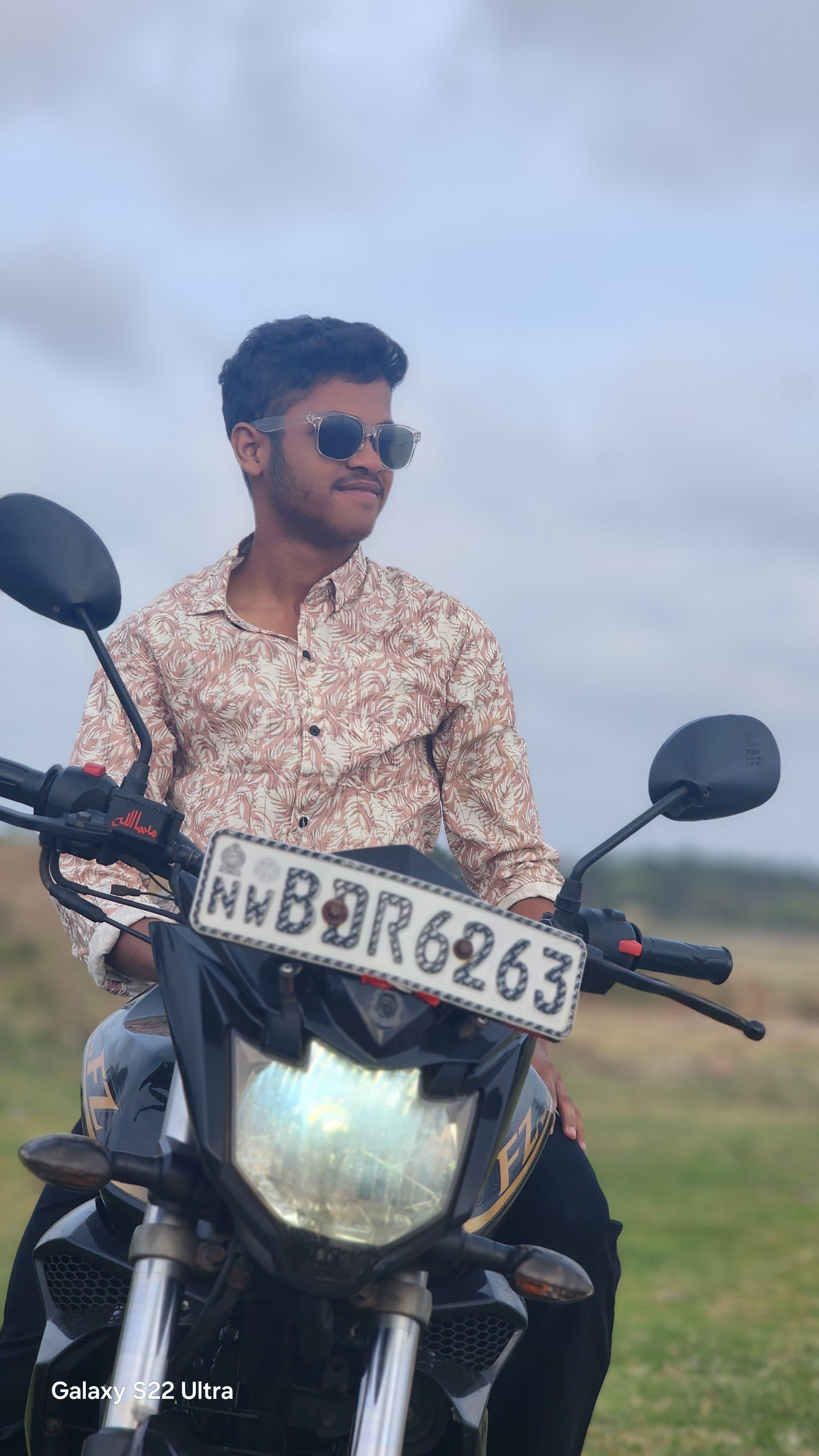 Izlaf profile photo